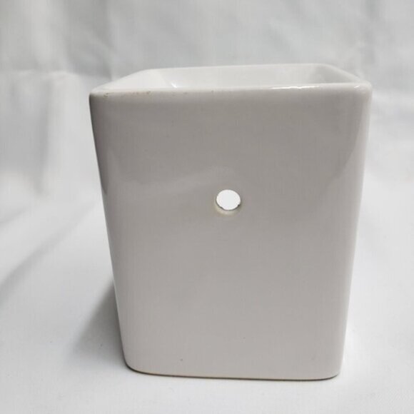 Torre & Tagus Tealight Holder Wax Melter Oil Diffuser White Ceramic - Picture 6 of 13